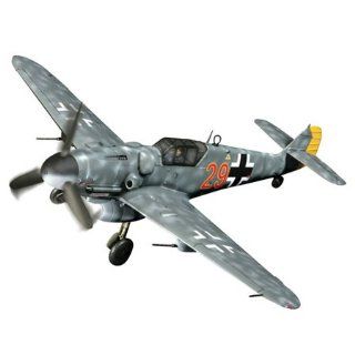 Unimax Forces of Valor 1:32 Scale German BF 109G 6 Red 29: Toys & Games