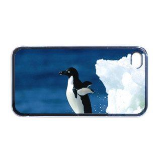 Penguin Apple PLASTIC iPhone 5 Case / Cover Verizon or At&T Phone Great Gift Idea: Cell Phones & Accessories