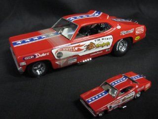 Hot Wheels Legends "Mongoose" Tom McEwenn 1970 Plymouth Duster Funny Car 1:24th & 1:64th Scale Set: Toys & Games