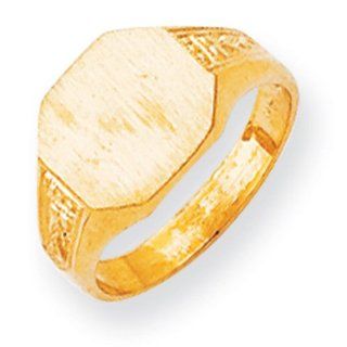 14k Yellow Gold Signet Ring. Gold Weight  4.86g. 9.5mm x 10.9mm face: Jewelry
