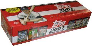 2007 Topps Baseball Factory Complete Set HOBBY   661 cards: Toys & Games