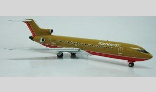 InFlight 200 Southwest Airlines B727 200 Model Airplane 