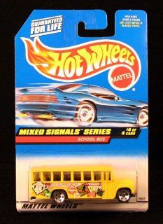 SCHOOL BUS * MIXED SIGNALS SERIES #4 of 4 * HOT WHEELS 1998 Basic Car Series * Collector #736 *: Toys & Games