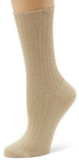 HUE Women's Scalloped Pointelle Sock