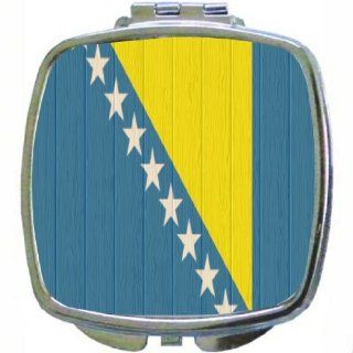 Rikki KnightTM Bolivia Flag on Distressed Wood Design Compact Mirror : Personal Makeup Mirrors : Beauty