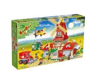 BanBao Wheat Farm Toy Building Set, 860 Piece: Toys & Games