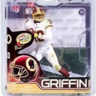 Robert Griffin III RG3 White Jersey McFarlane Series 31 Variant Chase Rookie : Sports Fan Toy Figures : Sports & Outdoors