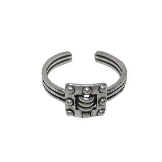 .925 Sterling Silver Antique Toe Ring: Jewelry