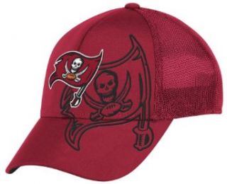 NFL Tampa Bay Buccaneers End Zone Structured Flex Hat   Tw86Z, Red, Large/X Large  Sports Fan Baseball Caps  Clothing