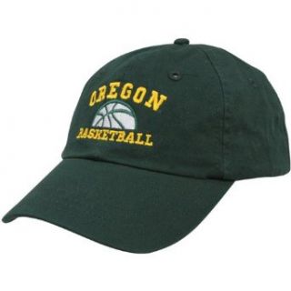 NCAA Top of the World Oregon Ducks Green Basketball Sport Drop Adjustable Hat: Clothing