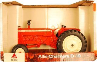 Agco 1/16 Scale Diecast Tractor Allis Chalmers D 19: Toys & Games