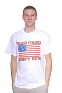 Mytshirtheaven Patriotic T Shirt: These Colors Don't Run (American Flag): Clothing