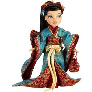 Bratz: Tokyo A Go Go Collector Doll   Kumi: Toys & Games