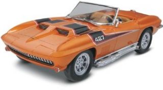 Revell '67 Corvette 427 Roadster Plastic Model Kit: Toys & Games
