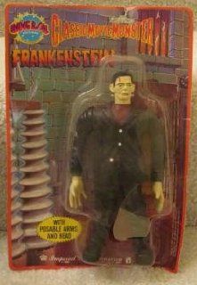1980 UNIVERAL STUDIOS CLASSIC MOVIE MONSTER FRANKENSTEIN WITH POSEABLE ARMS AND HEAD FIGURE: Toys & Games