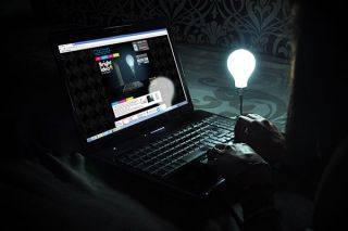 Bright Idea   USB Powered Light Bulb
