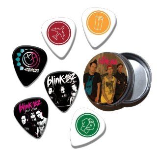 Blink 182 Set of 6 Loose Guitar Picks in Tin ( Collection B ): Musical Instruments