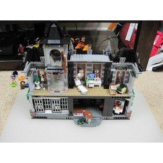 Lego BatmanTM Arkham Asylum Breakout , Set 10937, Pieces:1619: Toys & Games