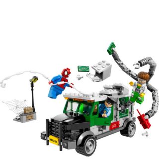 LEGO Super Heroes: Doc Ock Truck Heist (76015)      Toys