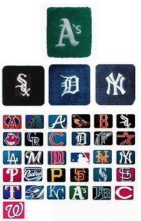 Wrist Band w / MLB Team Logo(Price/dozen), Wristbands, Sweatbands   Detroit Tiger : Sports Wristbands : Sports & Outdoors