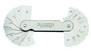 Starrett 272MA Millimeter Reading Fillet or Radius Gauge, 0.75   5mm Range, 0.25mm Increment, 18 Leaves: Radius Gages: Industrial & Scientific