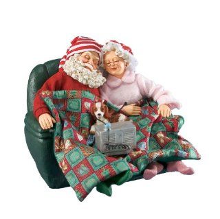 Department 56 Possible Dreams Clothtique Best in Show Pets Santa Figurine   Holiday Figurines