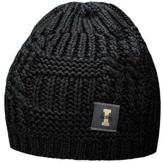 Nike Idaho Vandals Ladies Black Cable Knit Beanie : Athletic Shirts : Sports & Outdoors
