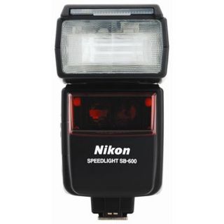 Nikon SB 600 Speedlight AF Flash   Compatible with D40, D60, D80, D90, D3000, D5000, D300, D300s, D700 (#4802)